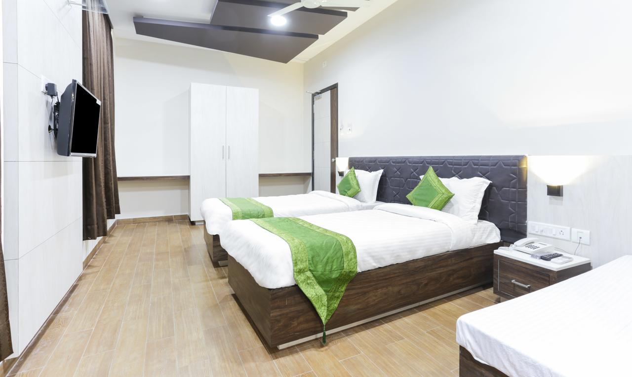 Hotel Treebo Trend Grace Residency 3*